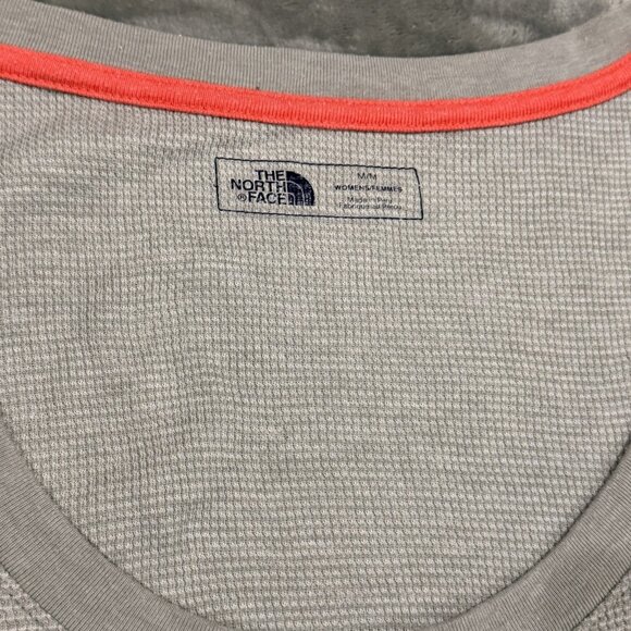 The North Face Women’s Thermal Henley Shirt Size M Gray 3/4 Sleeve - Picture 4 of 7